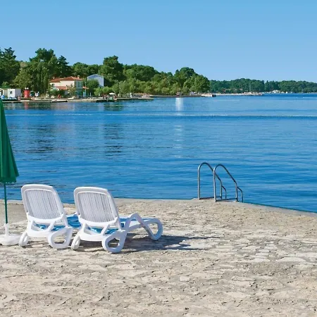 Apartment Style Aleksandra A2+2 For Max 4 Persons Area Maj Porec